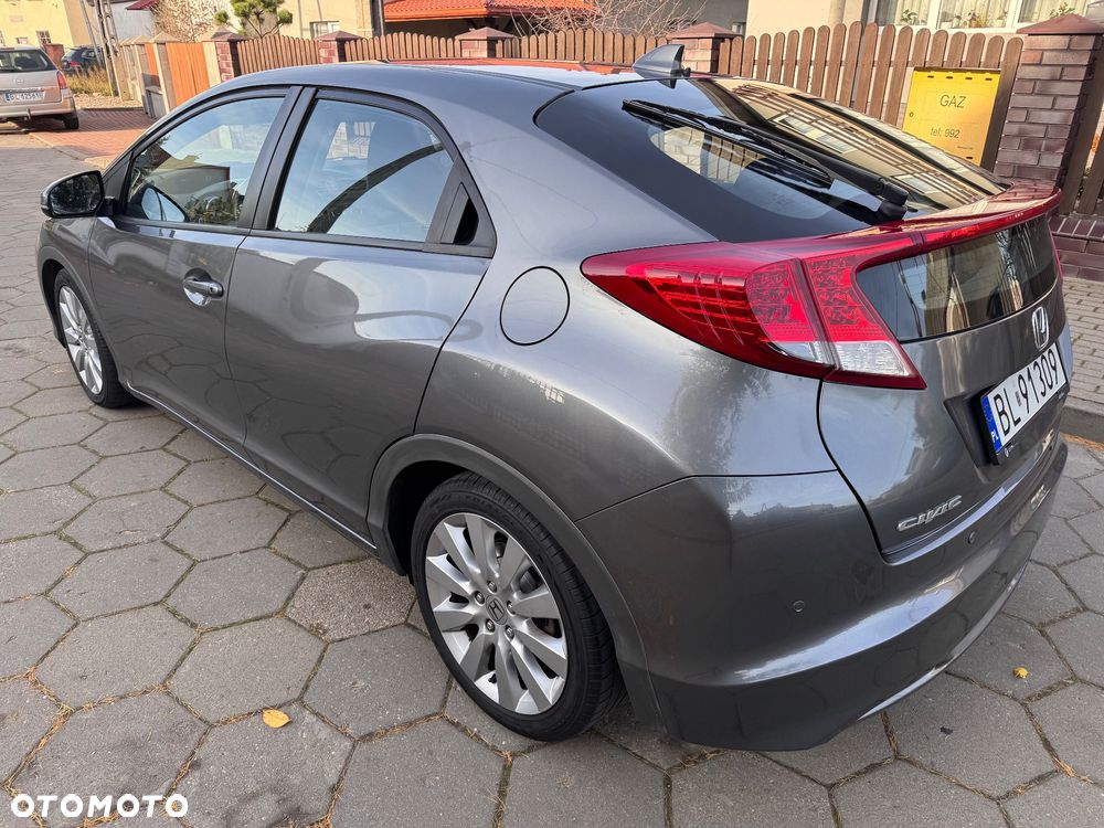 Honda Civic 1.8 Executive - 9