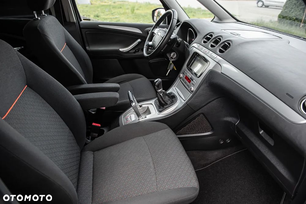 Ford Galaxy 2.0 Titanium - 29