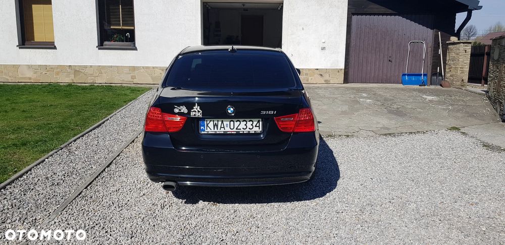 BMW Seria 3 318i - 7
