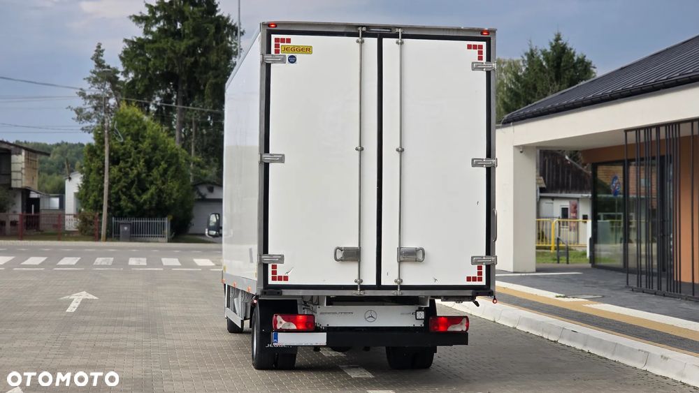 Mercedes-Benz SPRINTER 519 CDI 907❗❗190 KM / FULL OPCJA / AUTOMAT 9G-TRONIC / FULL LED / KONTENER 10EP  / DRZWI Z TYŁU / BLIŹNIAKI / XENON / RAMA / LAWETA / ZABUDOWA JEGGER / PODUSZKI PNEUMATYCZNE / SYPIALKA / SALON POLSKA ❗❗ - 18