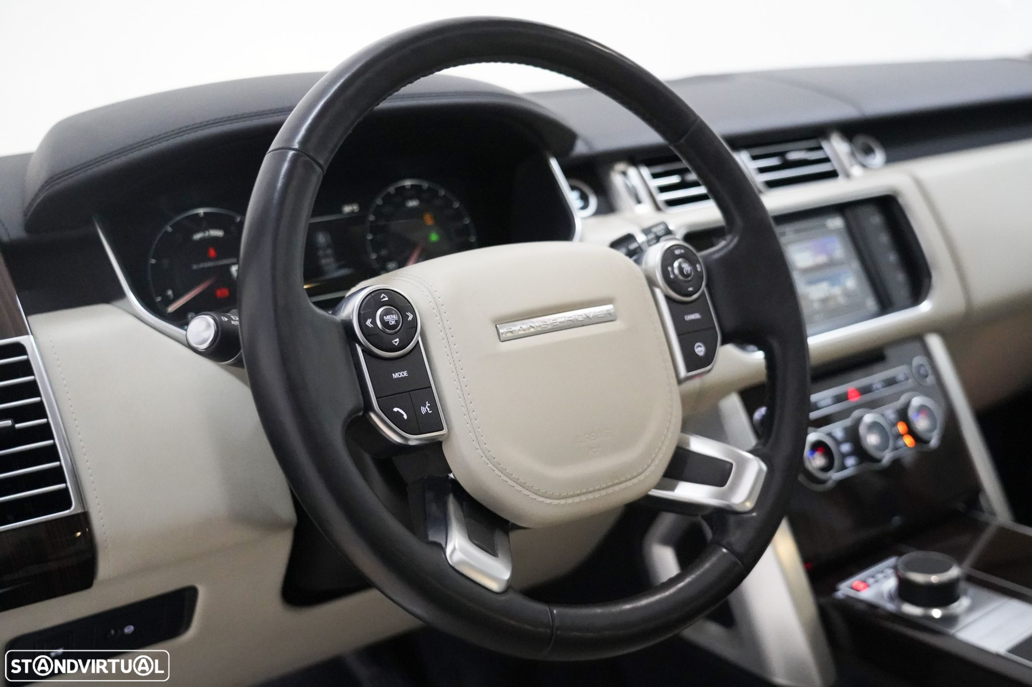 Land Rover Range Rover - 16
