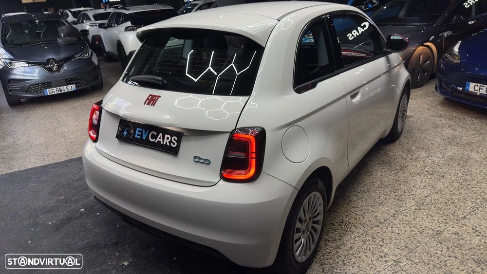 Fiat 500e 23,8kWh Red - 7