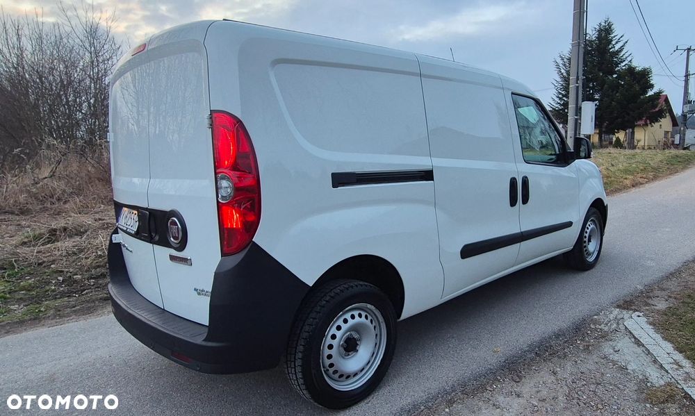 Fiat Doblo 1.4 T-Jet 16V Lounge - 4