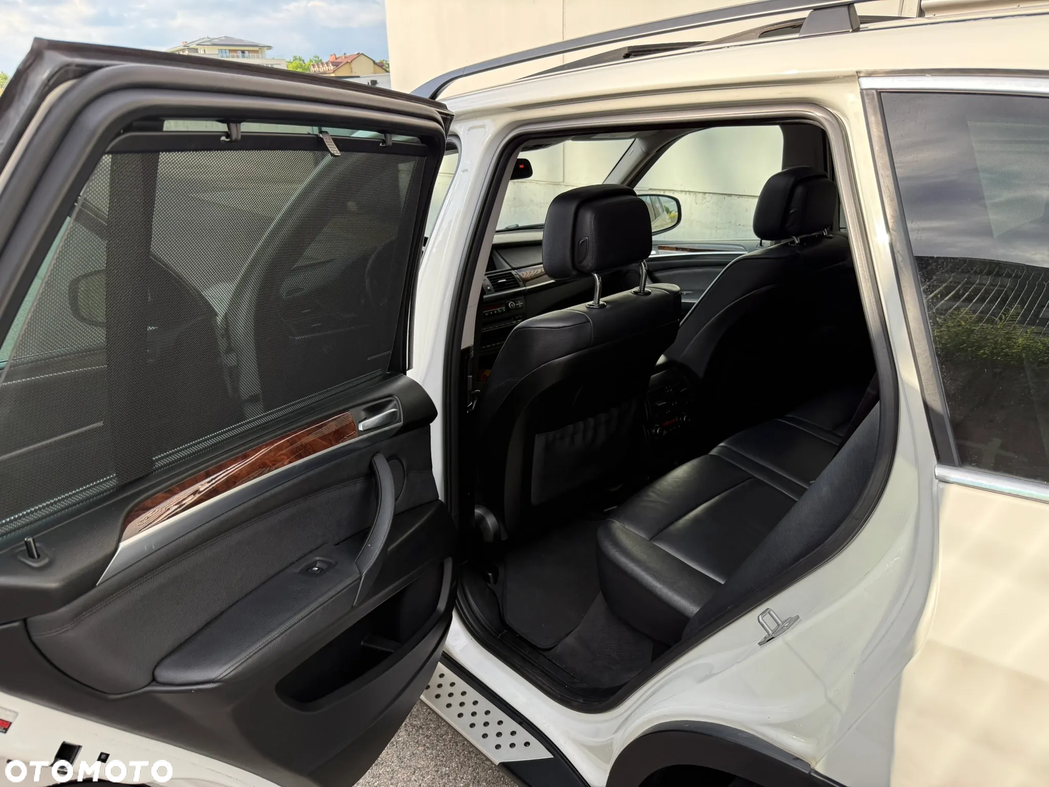 BMW X5 xDrive35i - 16