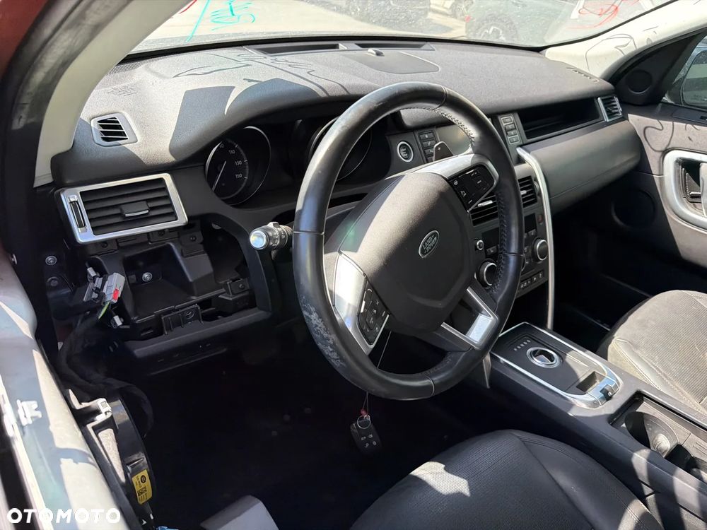 Land Rover Discovery Sport - 29