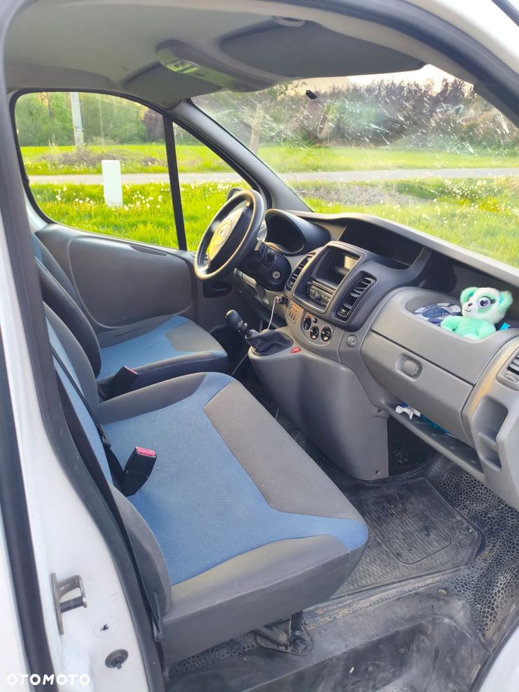 Renault Trafic - 2