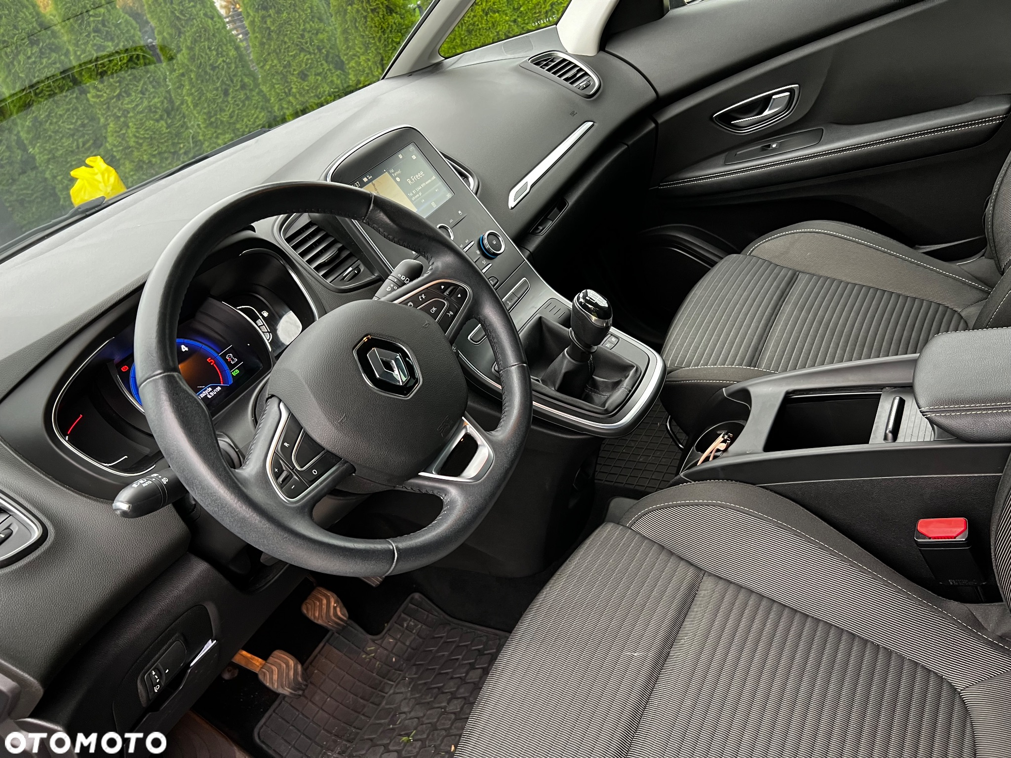 Renault Scenic - 21