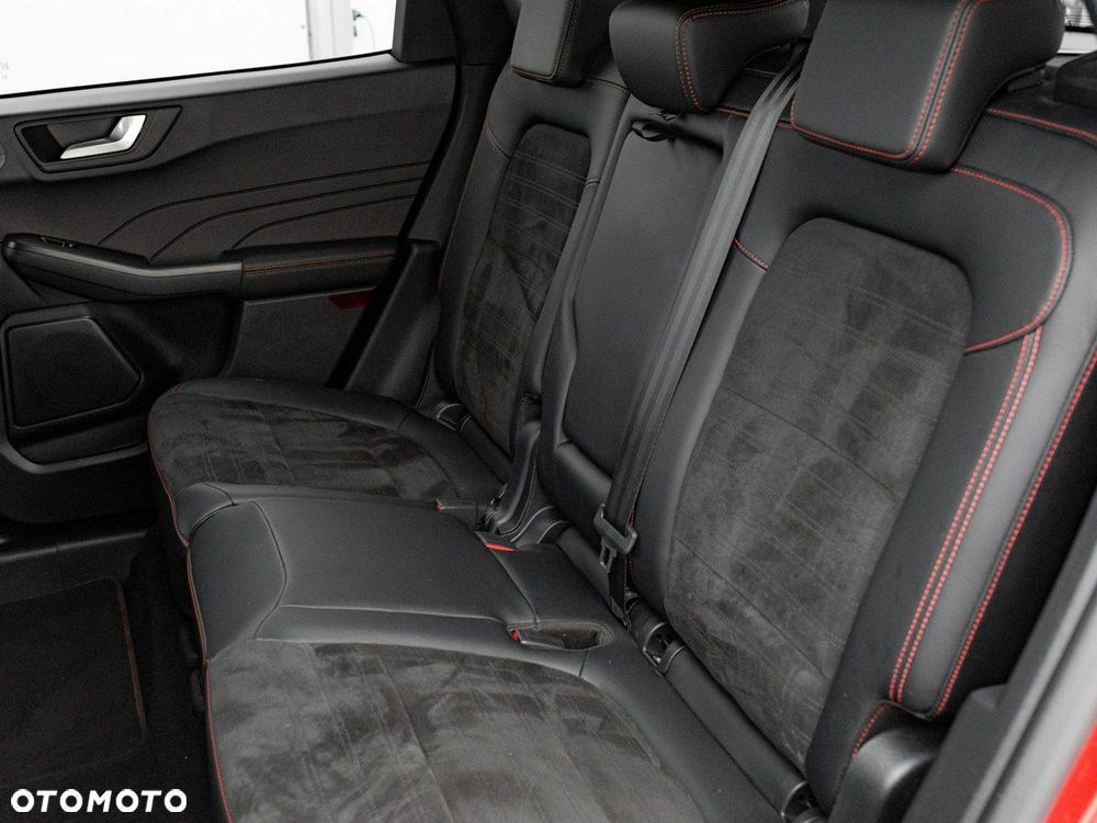 Ford Kuga 2.5 FHEV FWD ST-Line X - 24