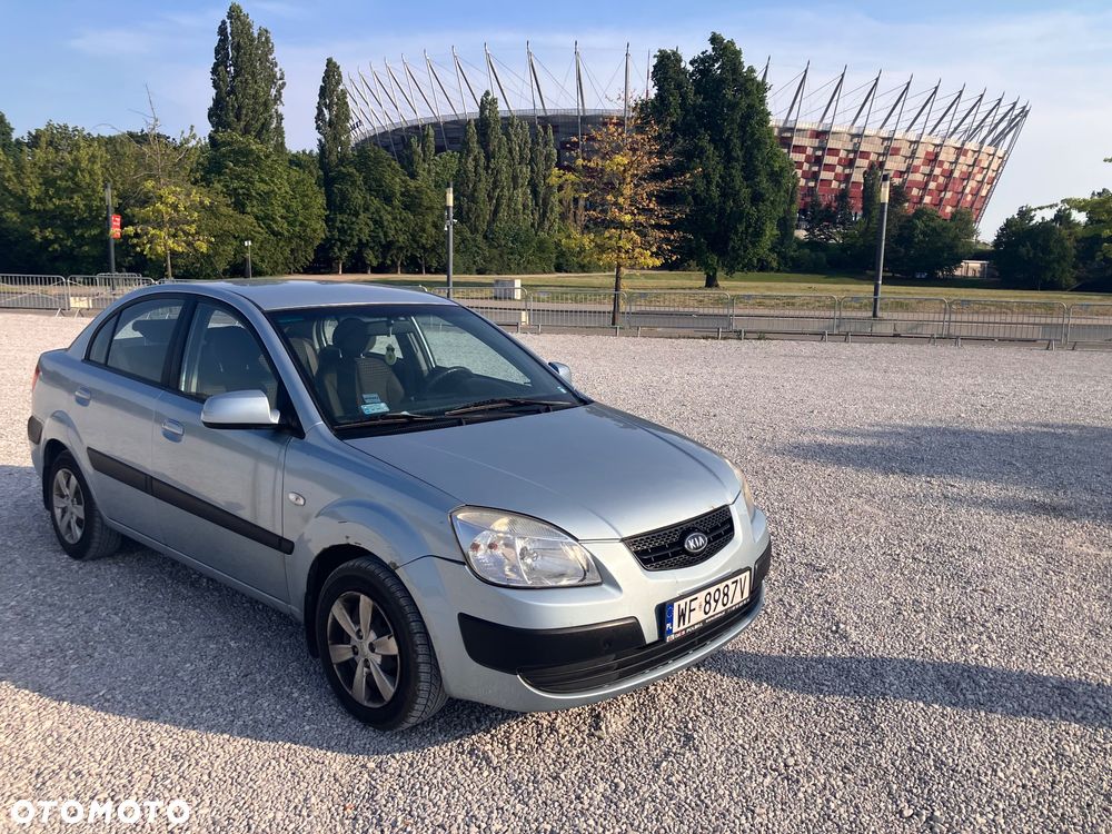 Kia Rio 1.5 CRDi Comfort - 1