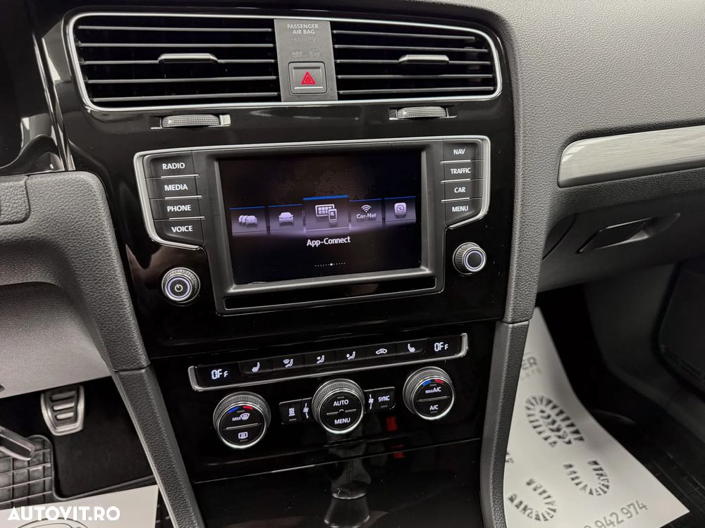 Volkswagen Golf 1.6 TDI BlueMotion Technology Allstar - 29