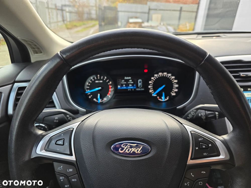 Ford Mondeo - 12