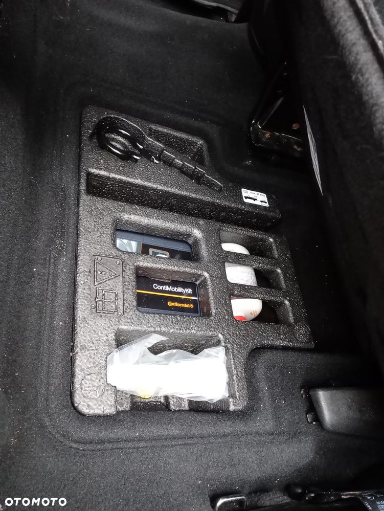 Ford S-Max 2.0 TDCi DPF Titanium X - 33