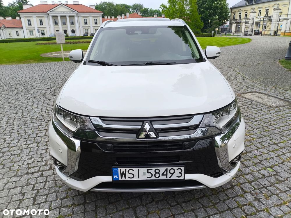 Mitsubishi Outlander 2.0 4WD Top - 3