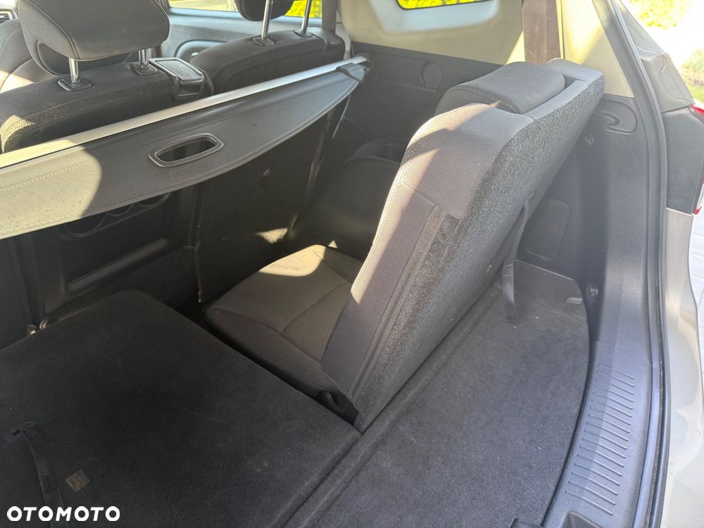 Kia Carens 1.6 GDI L 7os - 17