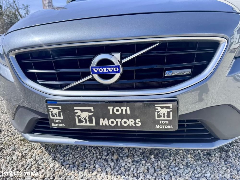Volvo V40 1.6 D2 R-Design Powershift - 19