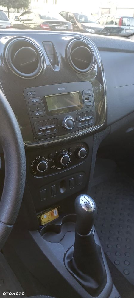 Dacia Logan 1.0 SCe Laureate - 10