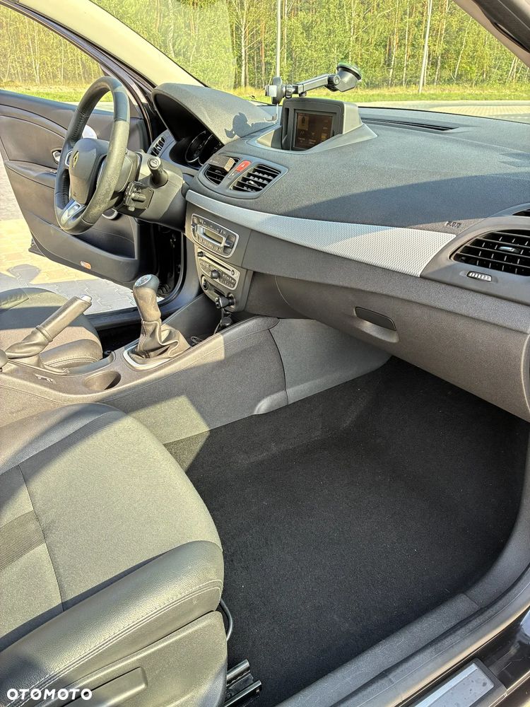 Renault Fluence 1.6 16V Privilege - 8