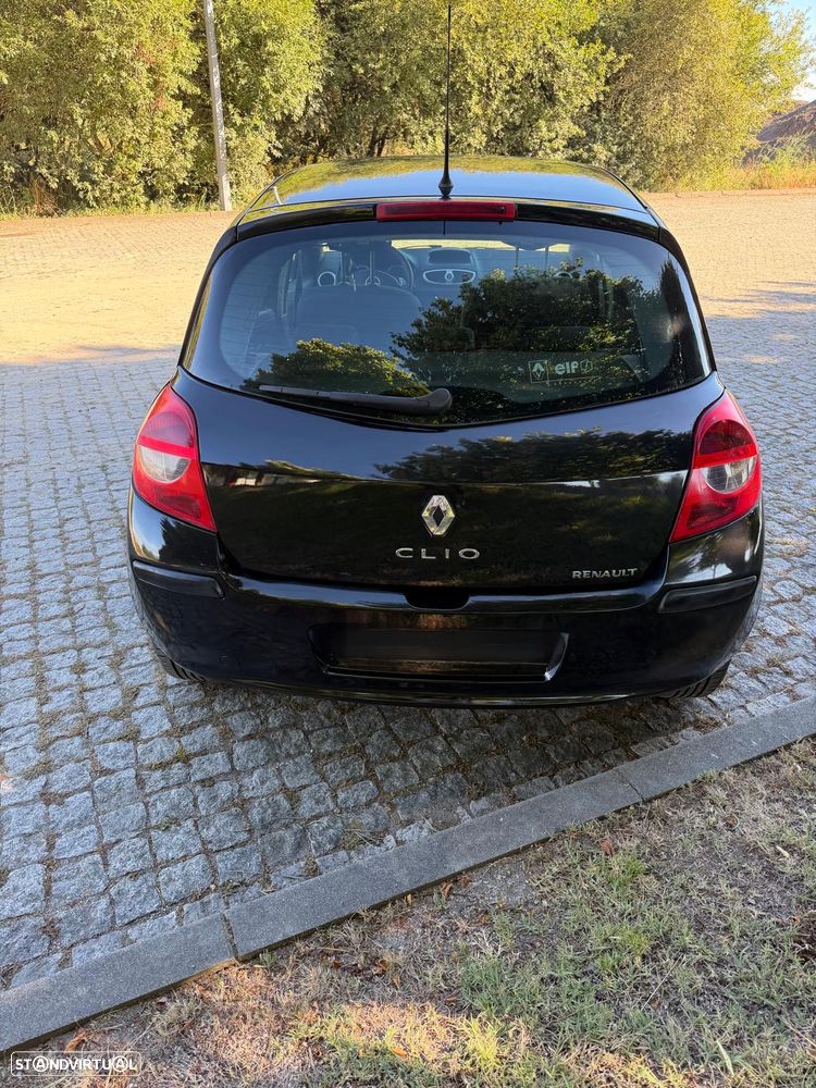 Renault Clio - 3