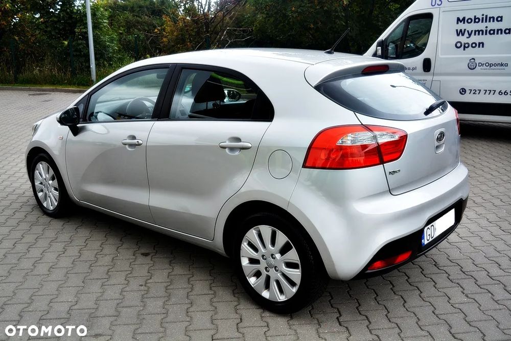 Kia Rio 1.2 Edition 7 - 4