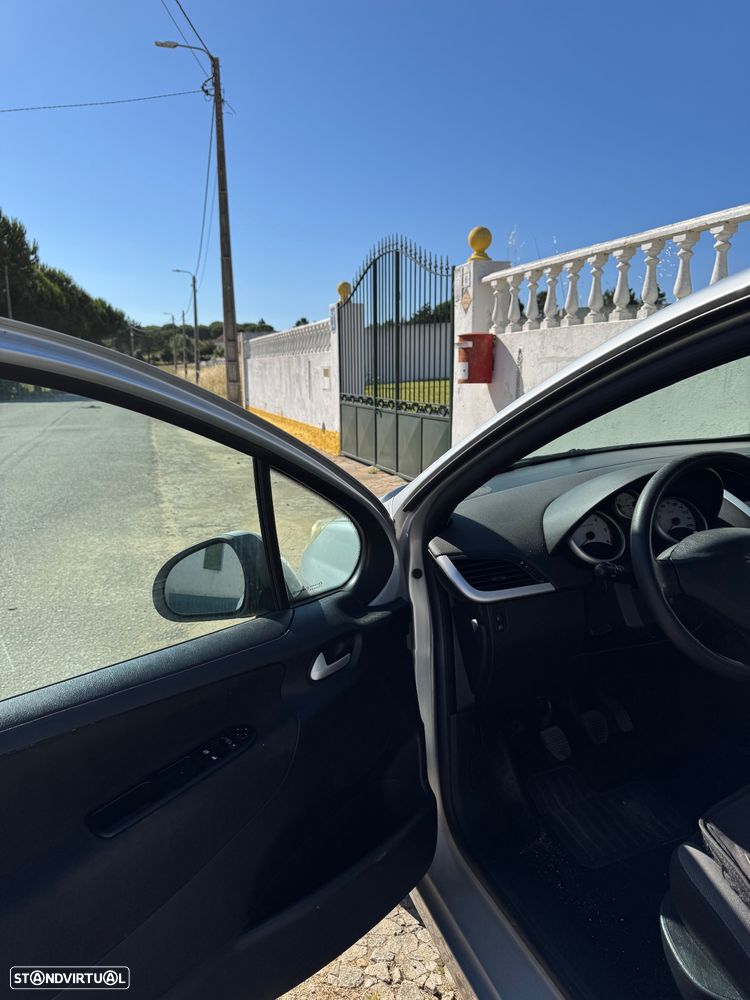 Peugeot 207 1.4 HDi Urban - 5