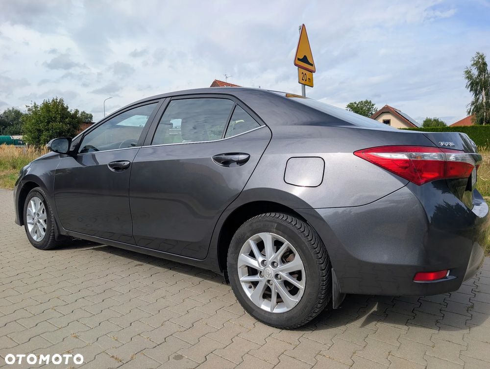 Toyota Corolla 1.6 Comfort - 12
