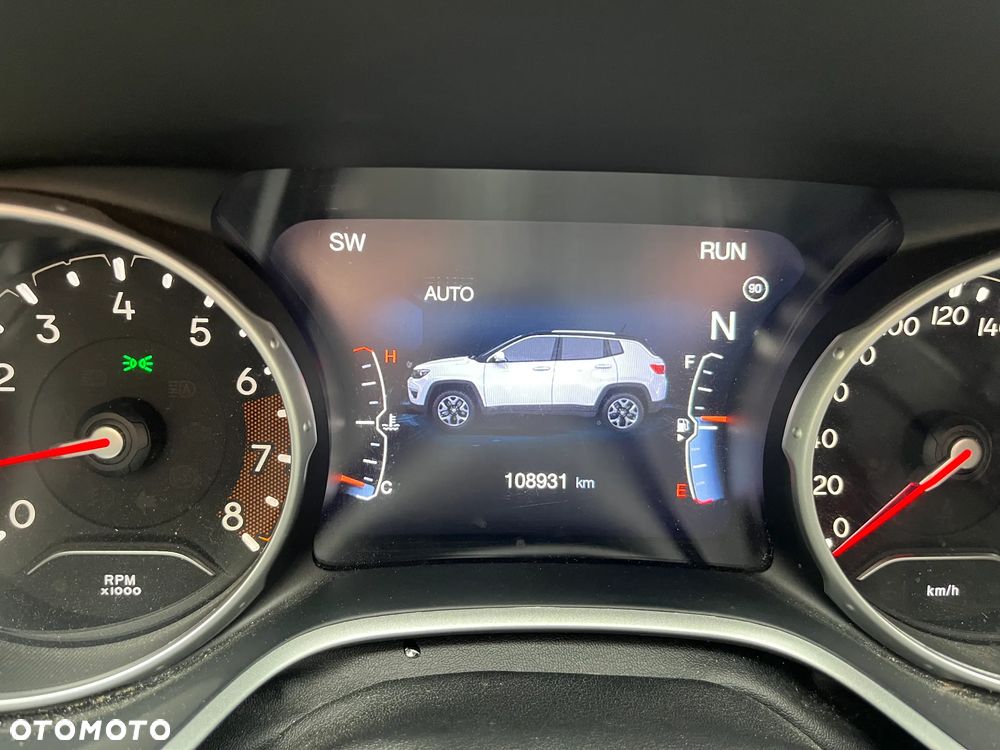 Jeep Compass - 27