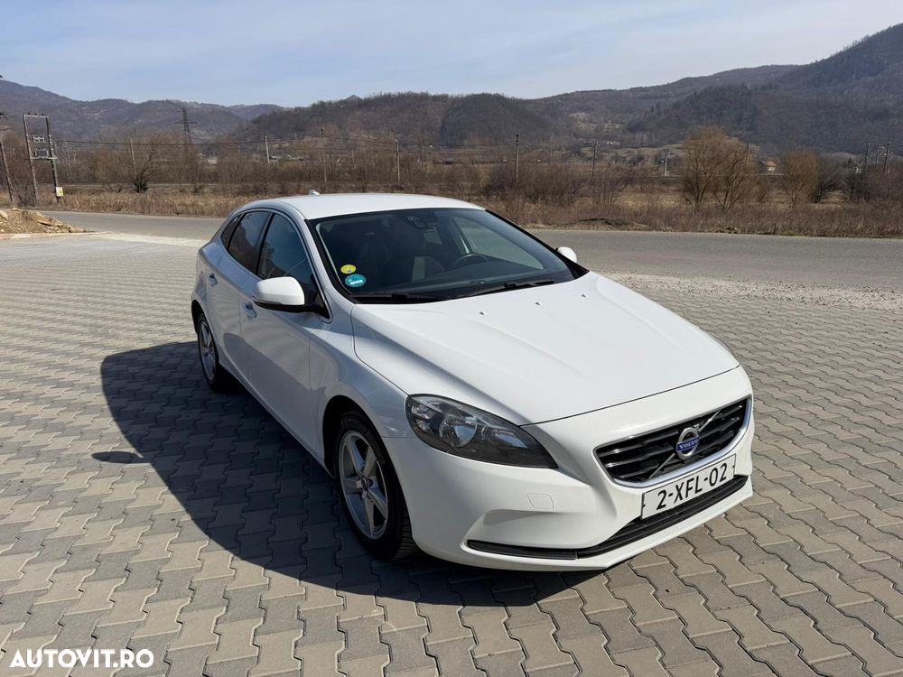Volvo V40 D4 VEA Momentum - 2