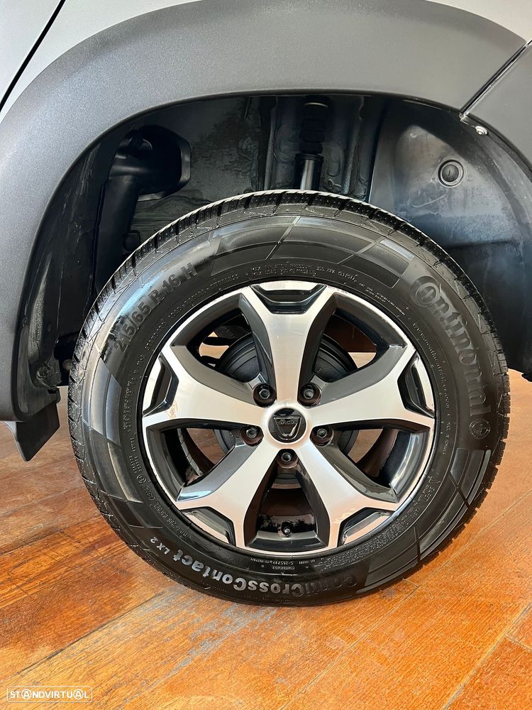Dacia Duster 1.2 TCe SL Explorer - 5