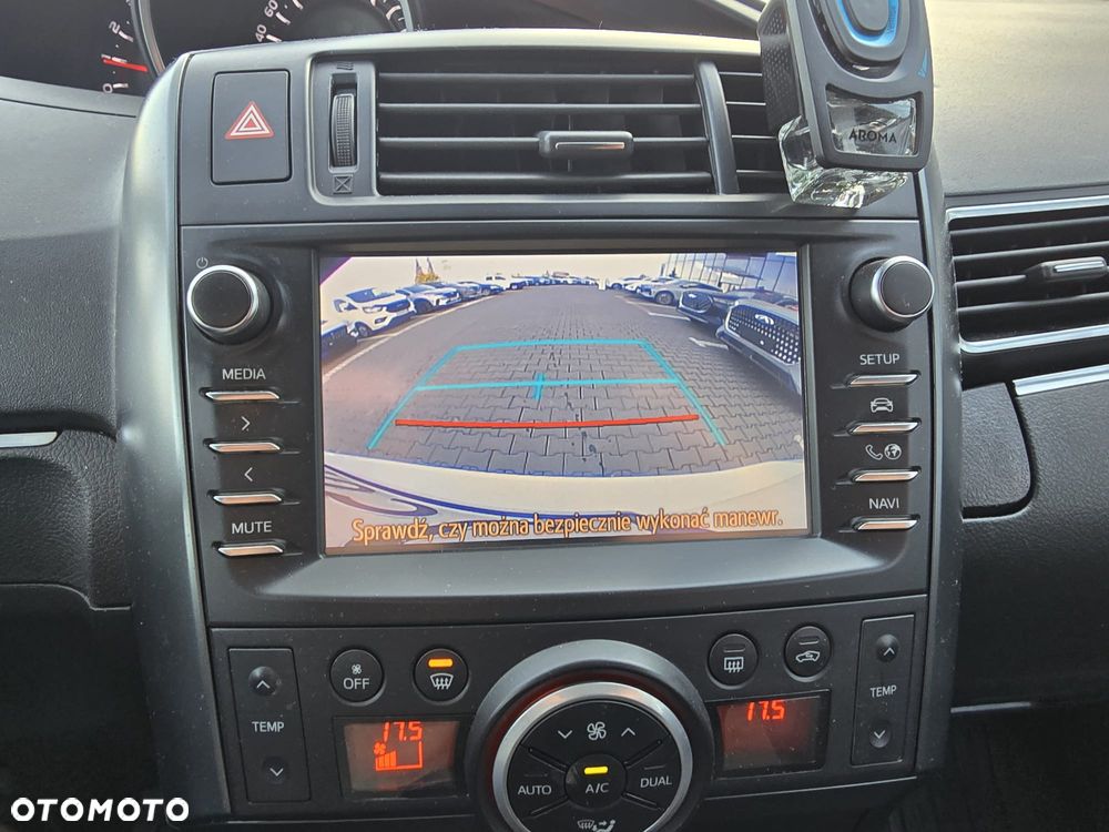 Toyota Verso 1.6 D-4D Active - 9