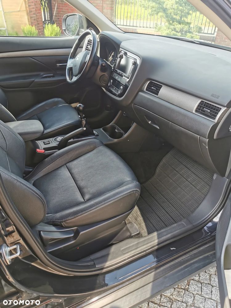 Mitsubishi Outlander 2.2 DID Intense + 4WD - 13