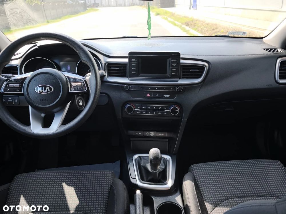 Kia Ceed 1.4 L Business Line - 7