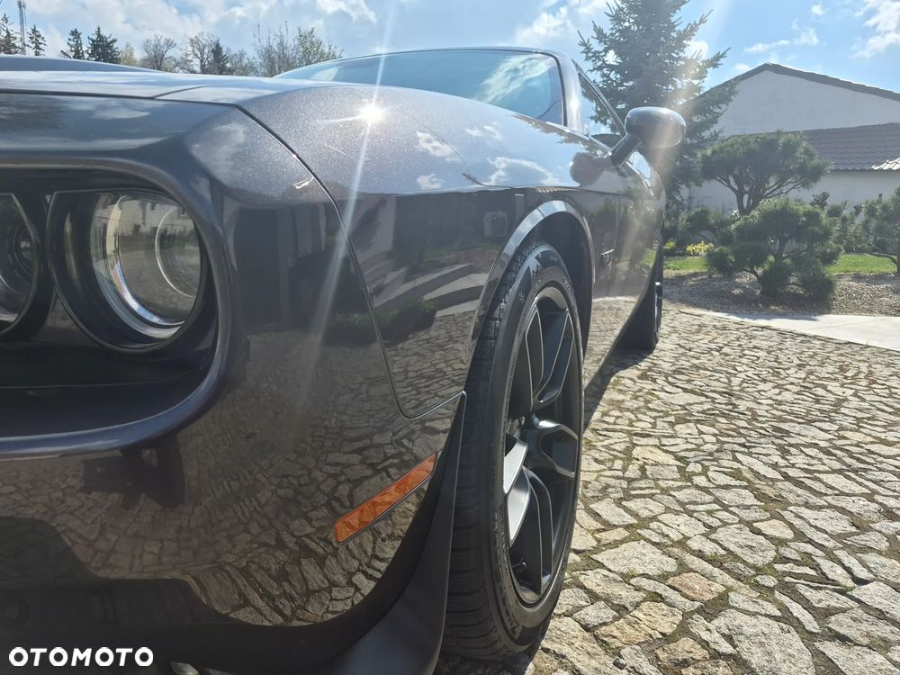 Dodge Challenger 5.7 R/T - 13