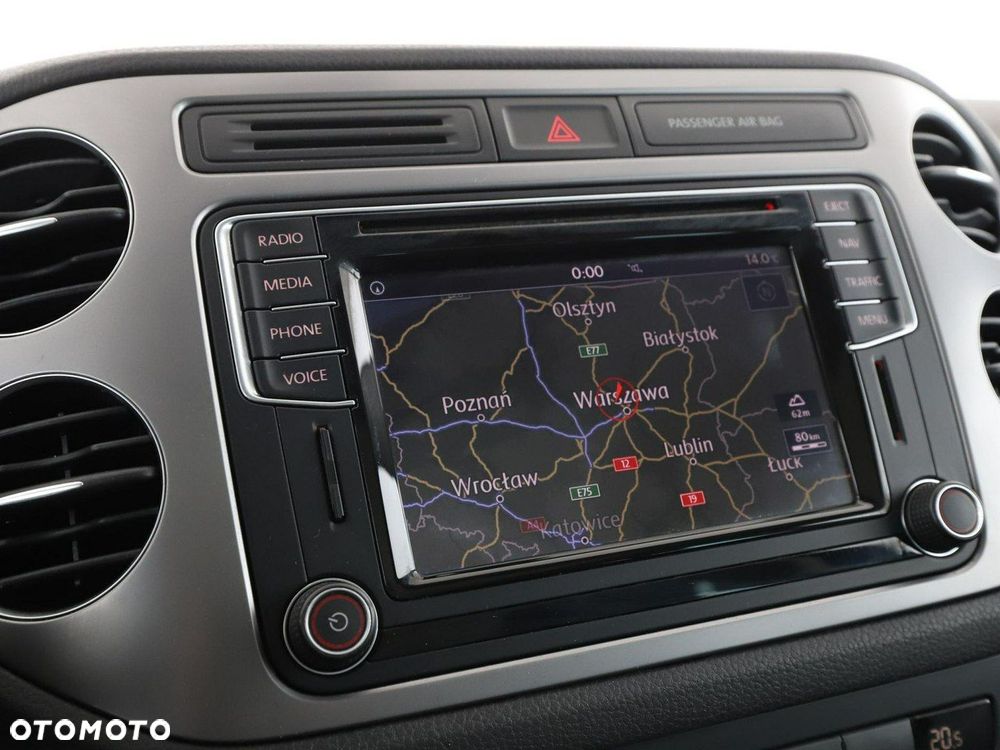 Volkswagen Tiguan 2.0 TDI SCR BlueMotion Technology Lounge Sport & Style - 26