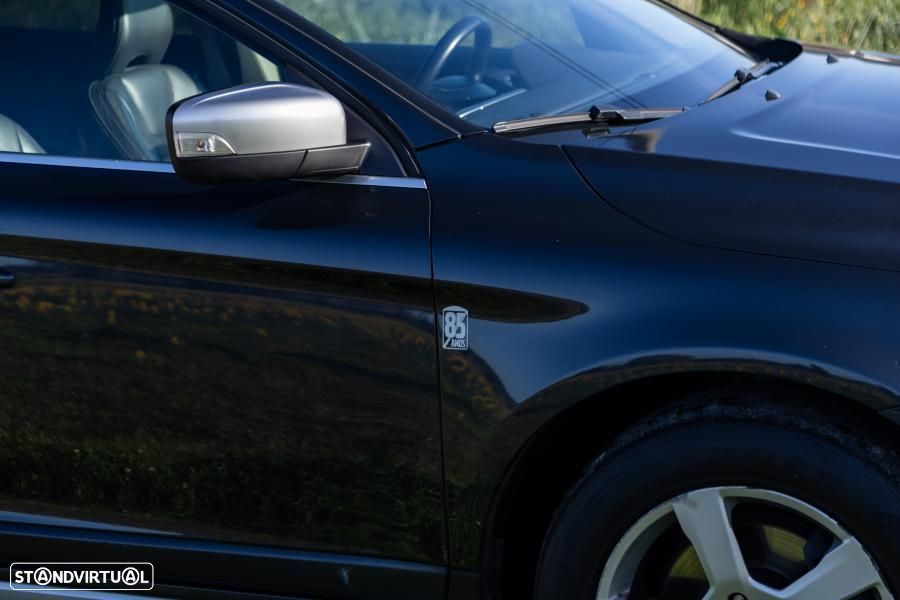 Volvo XC 60 2.0 D3 Drive R-Design 85 Anos Start/Stop - 12