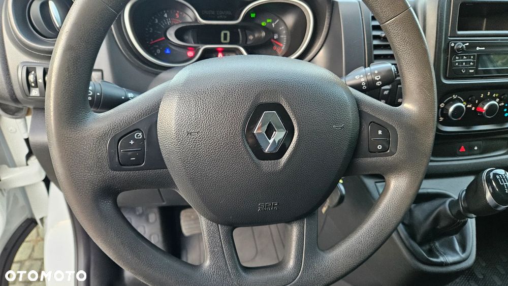 Renault Trafic - 23