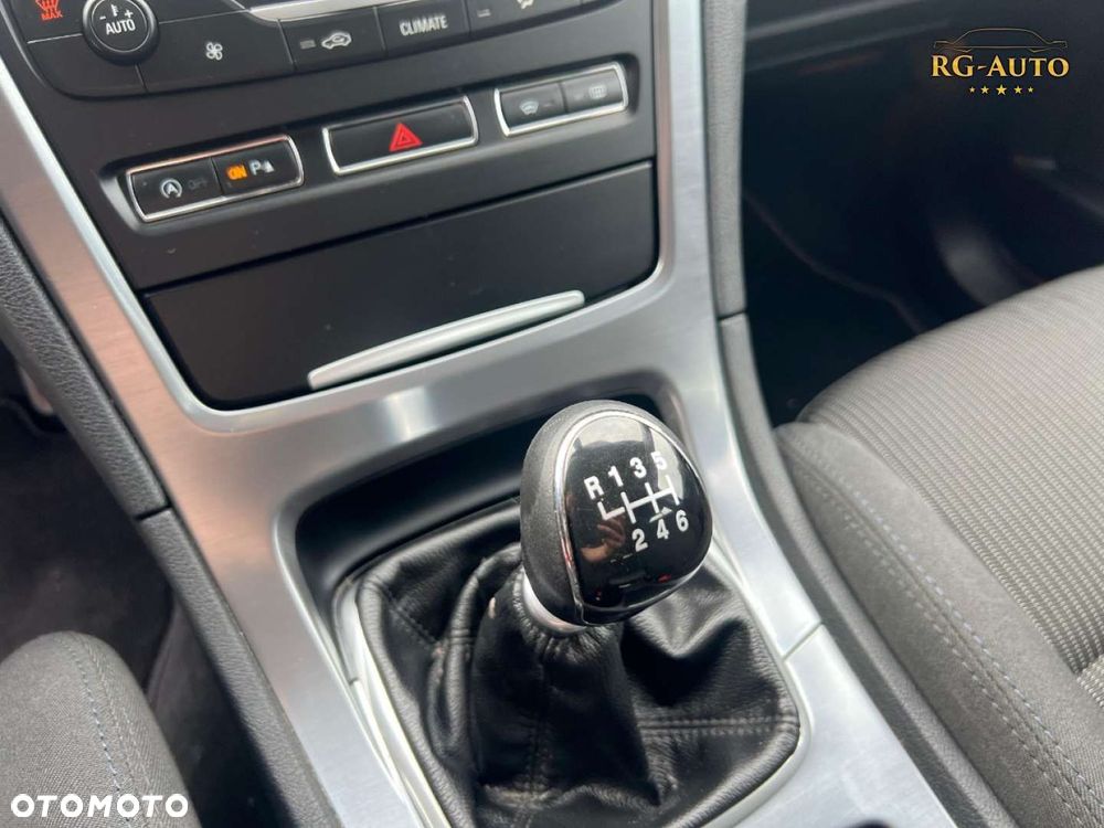 Ford Mondeo - 25