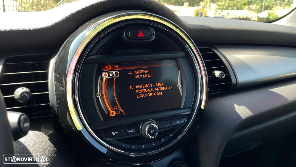 MINI 5 Portas One D - 19