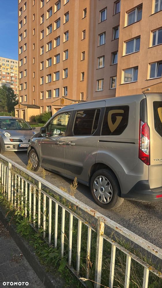 Ford Tourneo Connect - 14