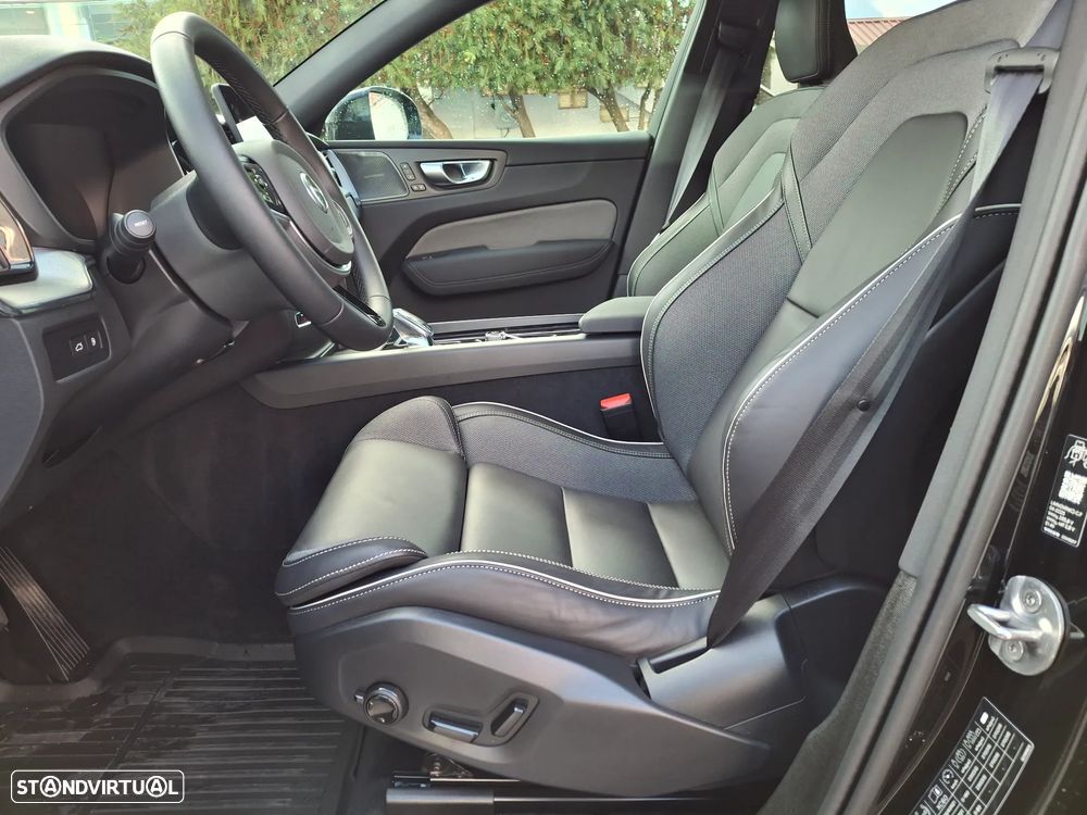 Volvo XC 60 2.0 T6 PHEV Black Edition AWD - 11