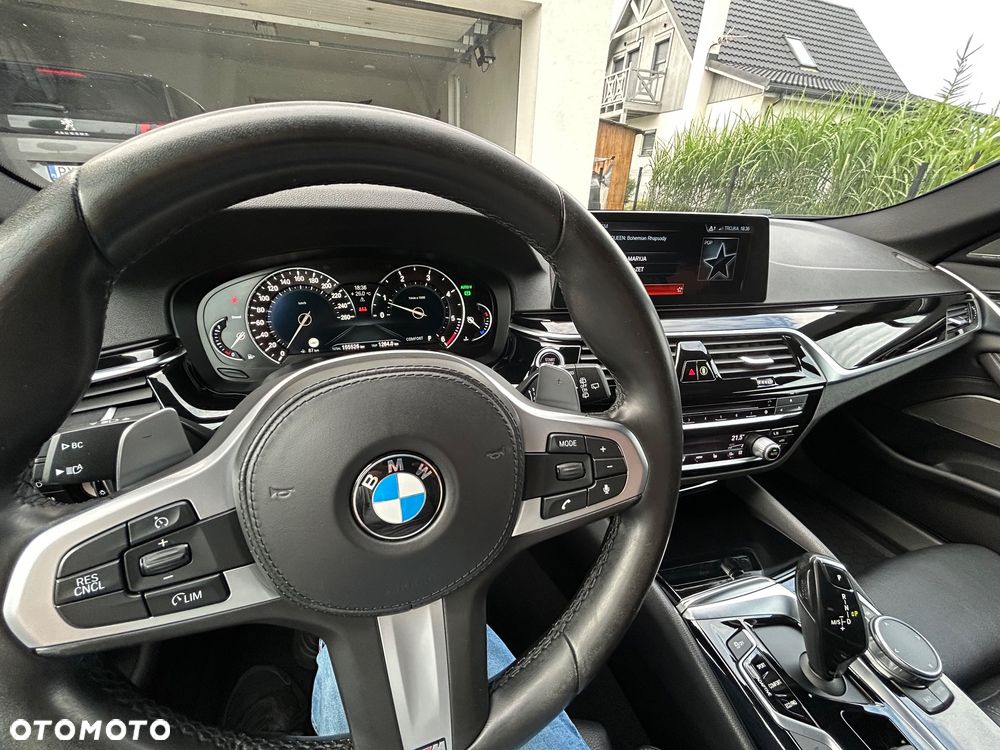 BMW Seria 5 525d Sport Line - 17