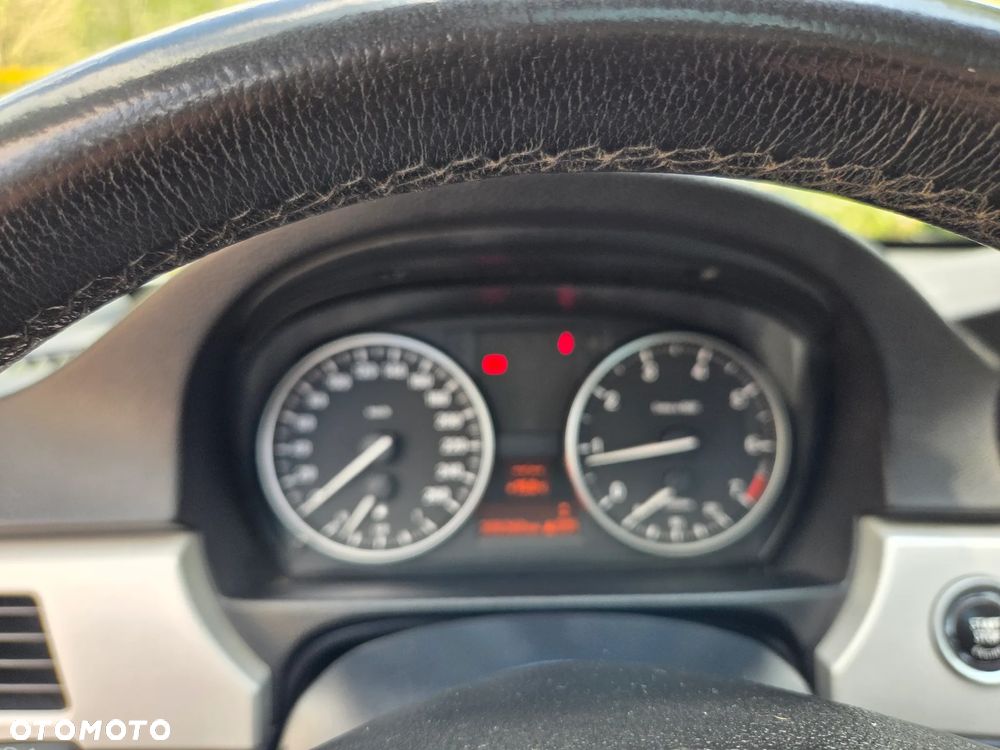 BMW Seria 3 318i Edition Exclusive - 22