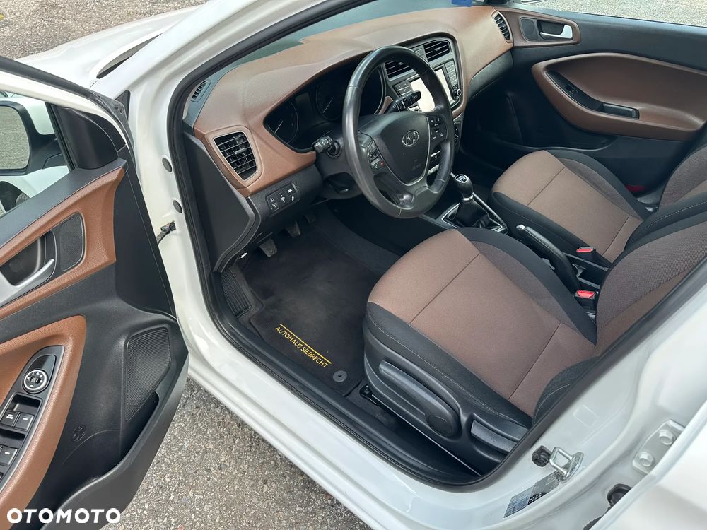 Hyundai i20 1.2 Elegant - 13