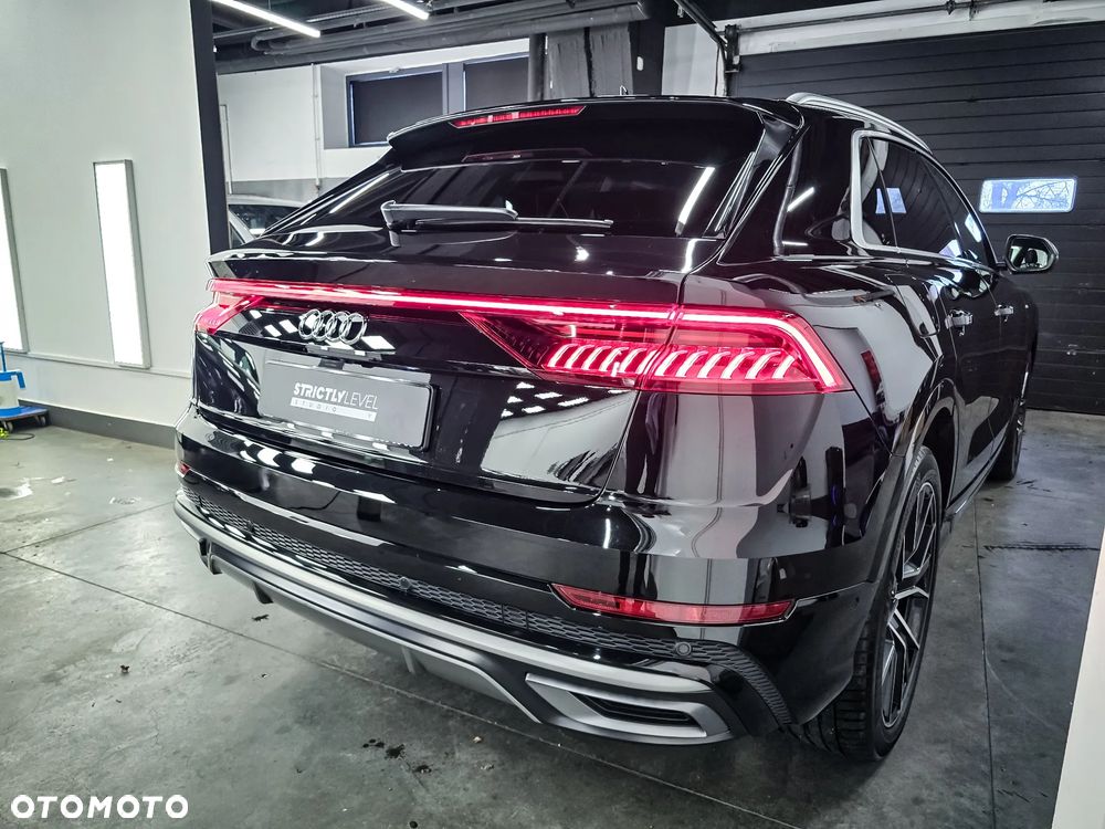 Audi Q8 - 6
