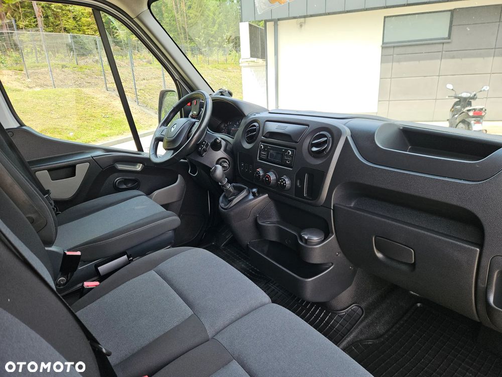 Renault Master - 32