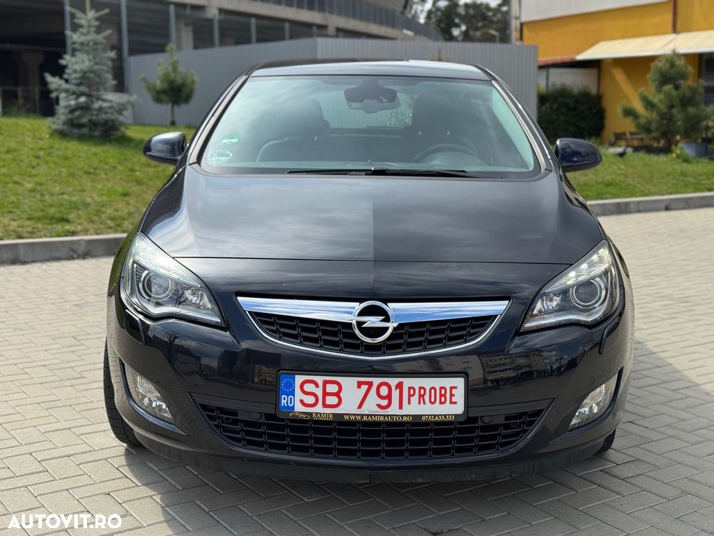 Opel Astra 1.6 ECOTEC DI Turbo Automatik Exklusiv - 10