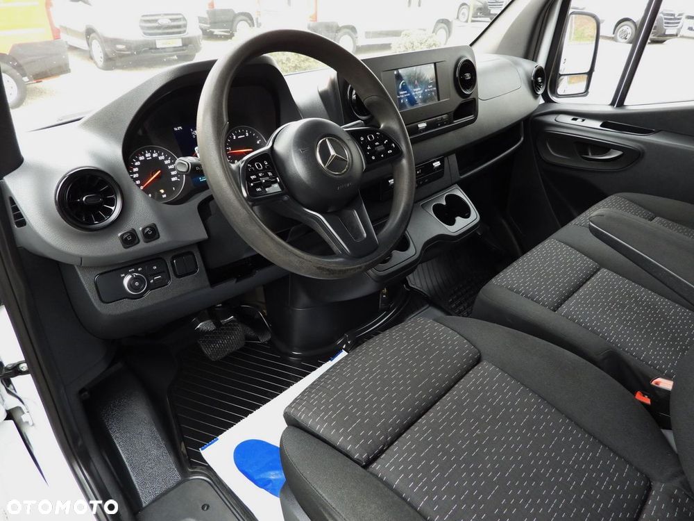 Mercedes-Benz SPRINTER 316 BRYGADÓWKA  6 MIEJSC TEMPOMAT NAWIGACJA LEDY AUTOMAT  KLIMATYZACJA  160KM - 3