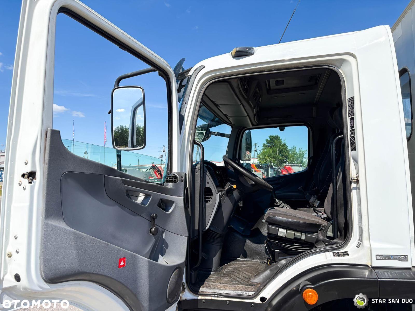 Mercedes-Benz ATEGO 1326 AF 4x4 Brygadówka Kamper Przewóz Osób - 12