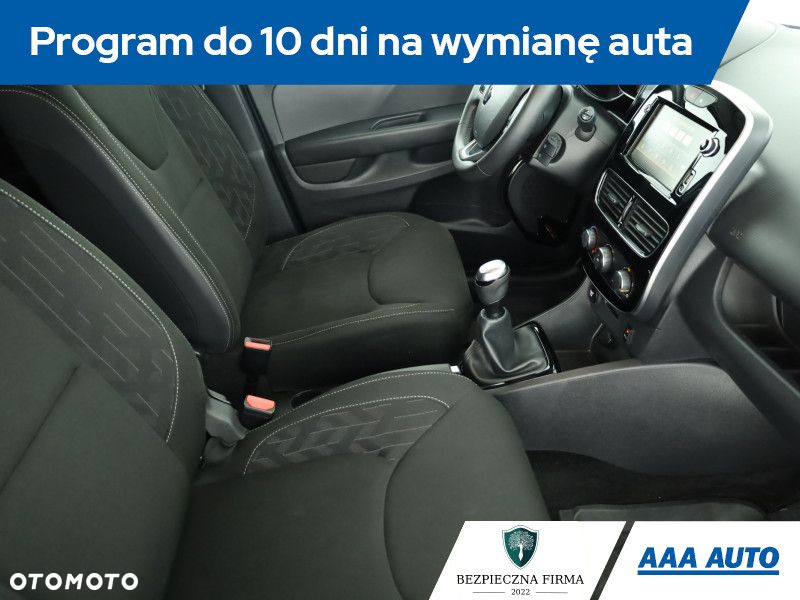 Renault Clio - 8