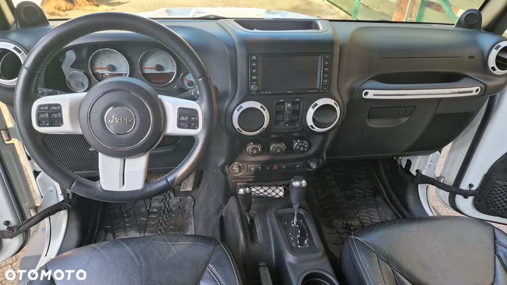 Jeep Wrangler 2.8 CRD Unlim Sahara - 18