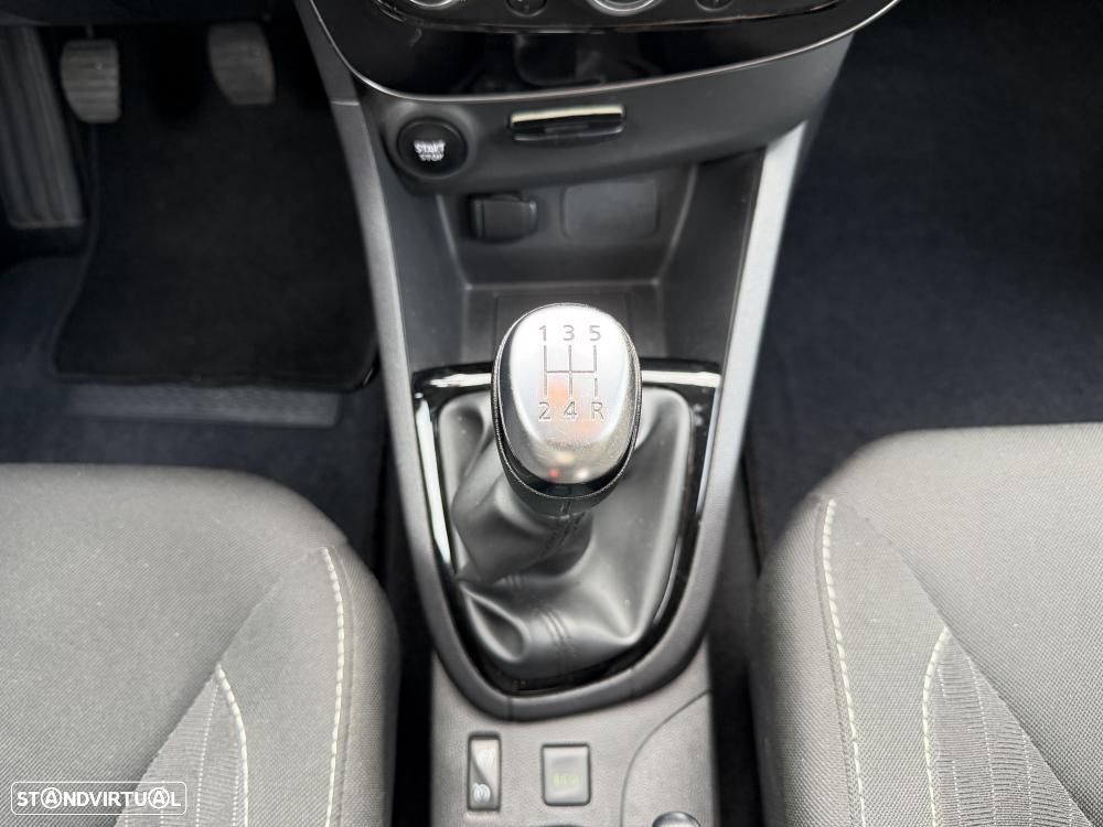 Renault Clio 0.9 TCe Limited - 29